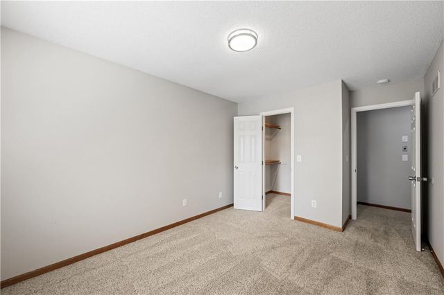 1042 E Millview Circle, Olathe, KS 66061