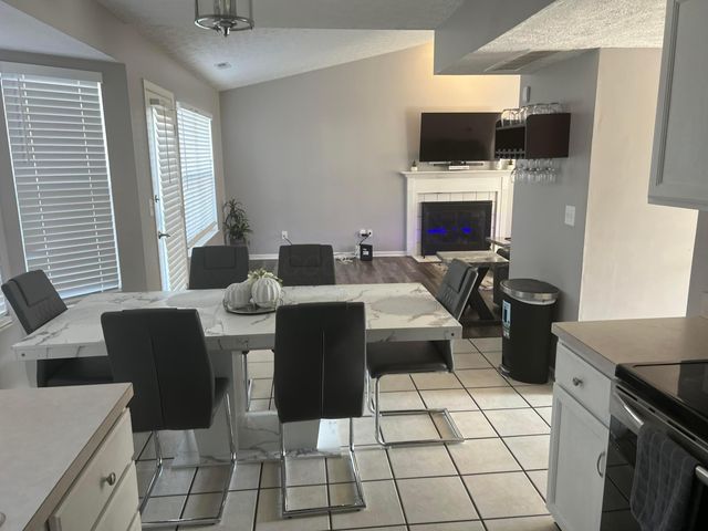 7296 Candlestone Drive, Reynoldsburg, OH 43068