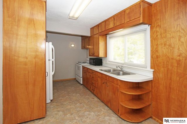 1349 Chautauqua Avenue, Lincoln, NE 68510