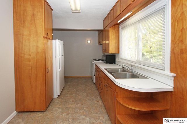 1349 Chautauqua Avenue, Lincoln, NE 68510