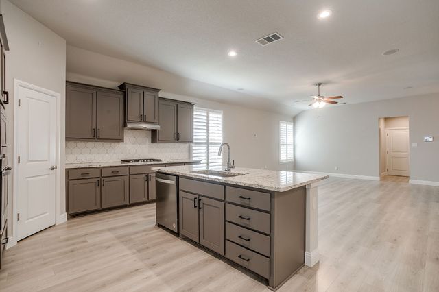 3531 Walnut Ridge Drive, Grand Prairie, TX 76065