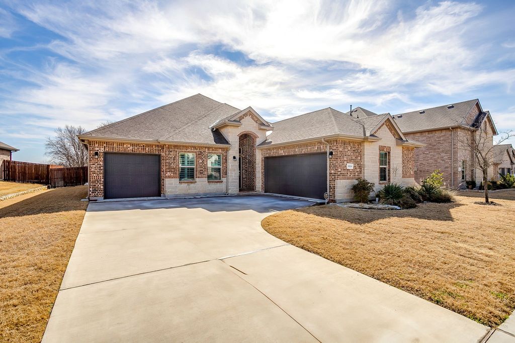 3531 Walnut Ridge Drive, Grand Prairie, TX 76065