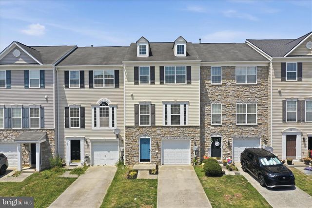 20 BRAVERY WAY, Martinsburg, WV 25405