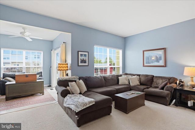 20 BRAVERY WAY, Martinsburg, WV 25405
