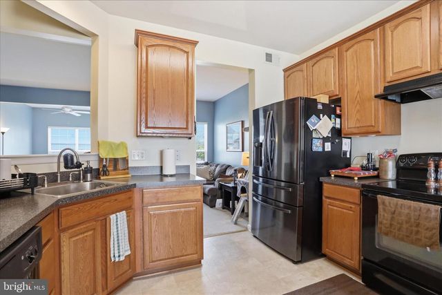 20 BRAVERY WAY, Martinsburg, WV 25405