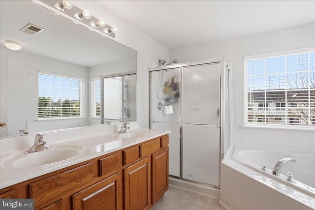20 BRAVERY WAY, Martinsburg, WV 25405