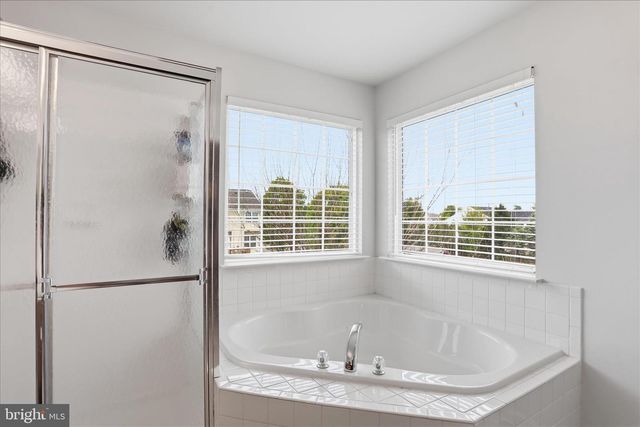 20 BRAVERY WAY, Martinsburg, WV 25405