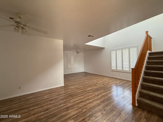 16828 S AQUA Court, Phoenix, AZ 85048