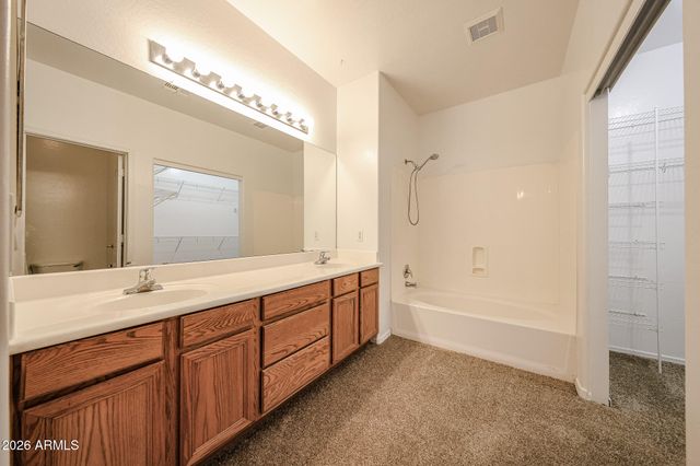 16828 S AQUA Court, Phoenix, AZ 85048