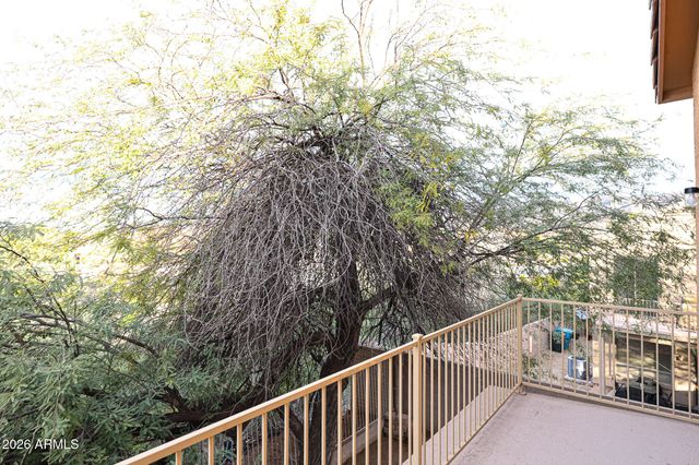 16828 S AQUA Court, Phoenix, AZ 85048