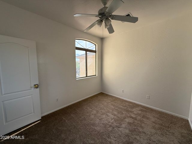 16828 S AQUA Court, Phoenix, AZ 85048