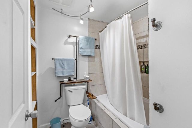 1212 Johnson Street, Madison, WI 53703