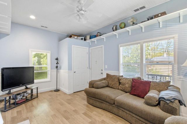 1212 Johnson Street, Madison, WI 53703