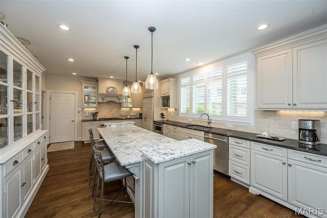 1519 Mallard Landing Court, Chesterfield, MO 63017