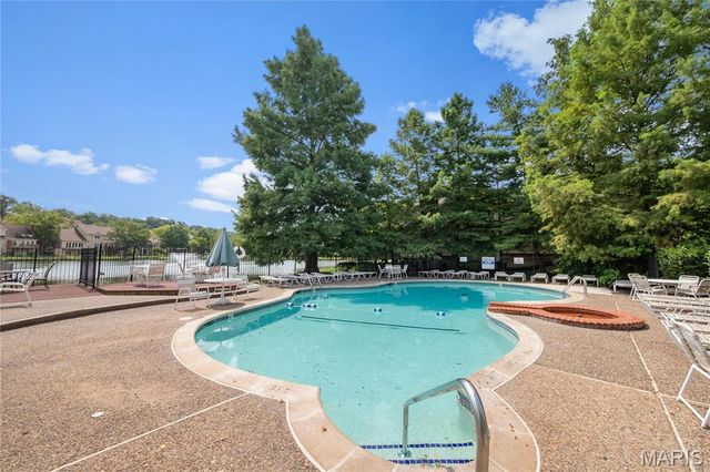 1519 Mallard Landing Court, Chesterfield, MO 63017