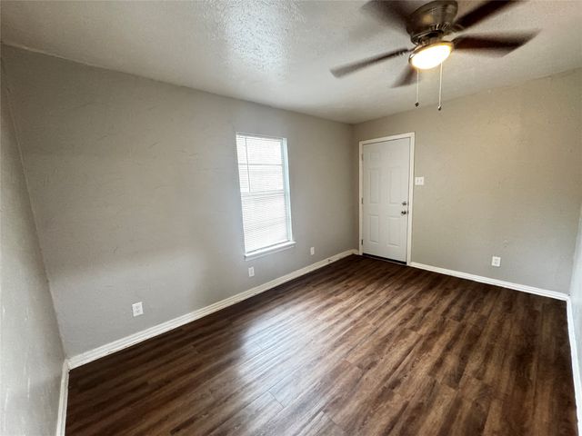 6338 Belgrade Avenue, Dallas, TX 75227
