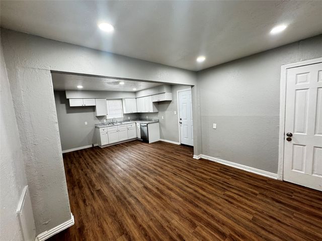 6338 Belgrade Avenue, Dallas, TX 75227