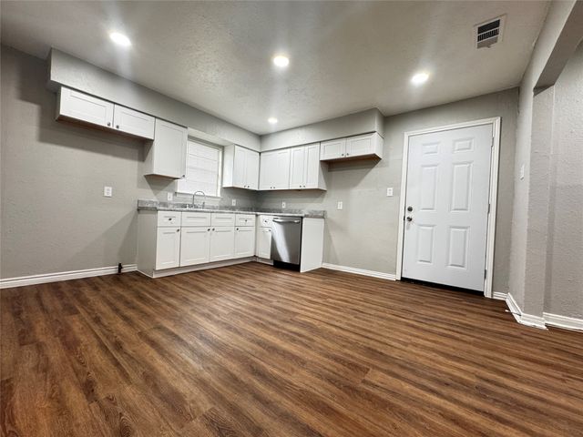 6338 Belgrade Avenue, Dallas, TX 75227