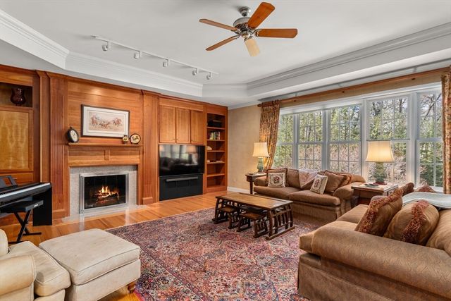 20 Cobblestone Place, Sudbury, MA 01776