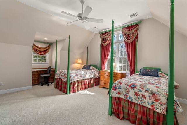 20 Cobblestone Place, Sudbury, MA 01776