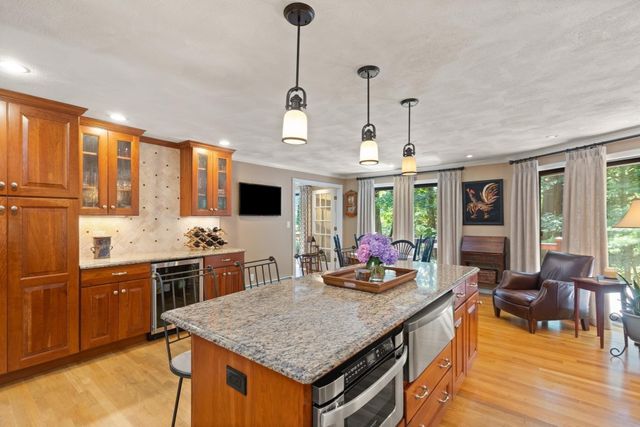 75 Boxford Road, Ipswich, MA 01938
