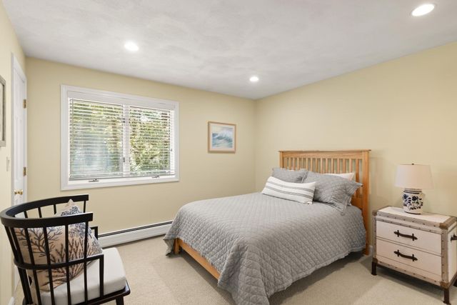 75 Boxford Road, Ipswich, MA 01938