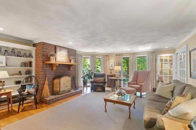 75 Boxford Road, Ipswich, MA 01938
