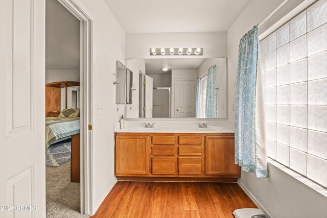 1256 E CLIFTON Avenue, Gilbert, AZ 85295