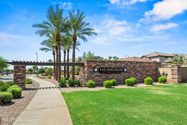 1256 E CLIFTON Avenue, Gilbert, AZ 85295