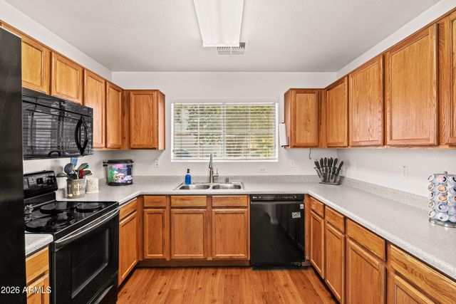 1256 E CLIFTON Avenue, Gilbert, AZ 85295