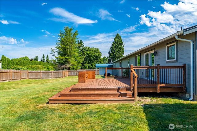209 Hertel Way, Nooksack, WA 98276
