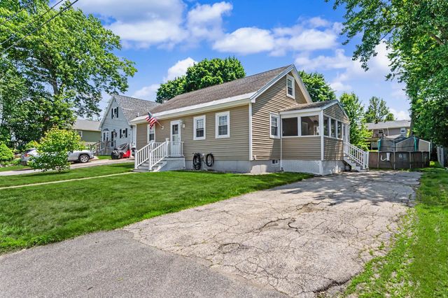 213 Bourne Street, Manchester, NH 03013