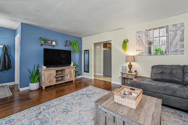 213 Bourne Street, Manchester, NH 03013