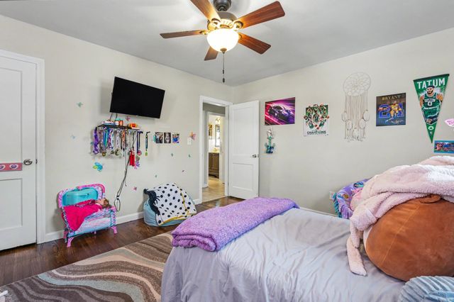 213 Bourne Street, Manchester, NH 03013