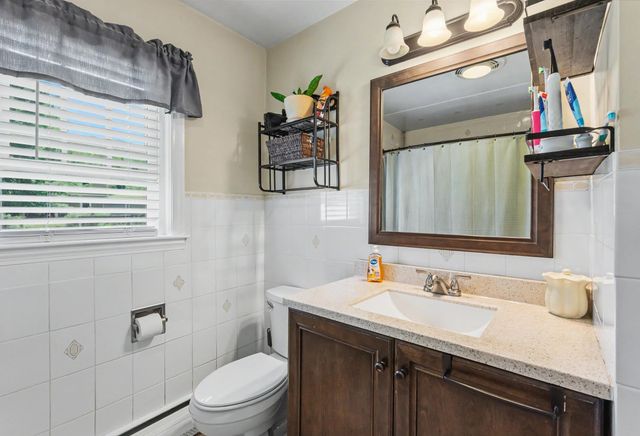 213 Bourne Street, Manchester, NH 03013