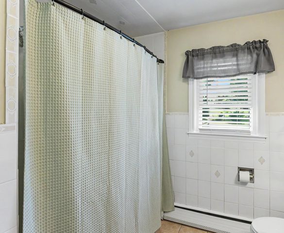 213 Bourne Street, Manchester, NH 03013