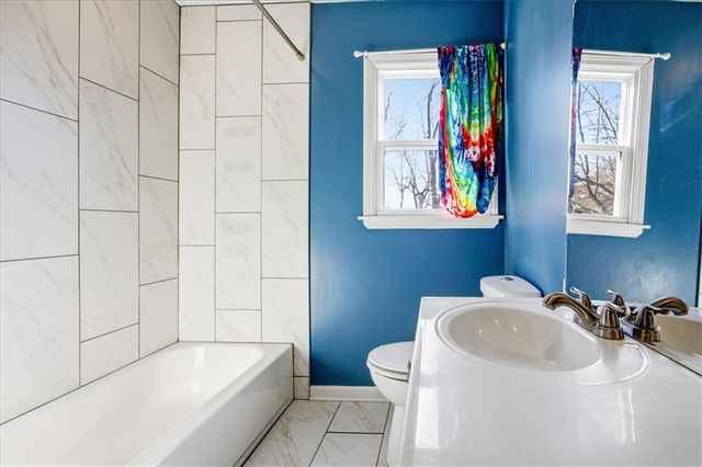 8121 Lydia Avenue, Kansas City, MO 64131