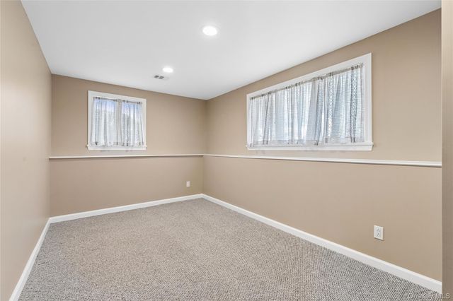 14 Wenmore Road, Commack, NY 11725