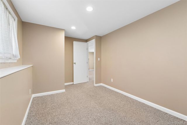 14 Wenmore Road, Commack, NY 11725