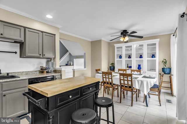 6204 BATTALION ST, Centreville, VA 20121