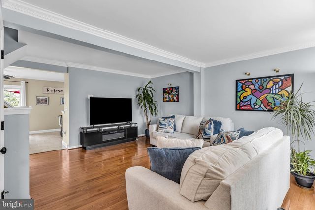 6204 BATTALION ST, Centreville, VA 20121