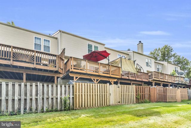 6204 BATTALION ST, Centreville, VA 20121