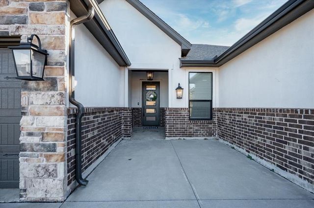 2251 Jackson Lane, Blanchard, OK 73010