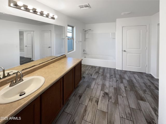 7761 W BONITOS Drive, Phoenix, AZ 85035