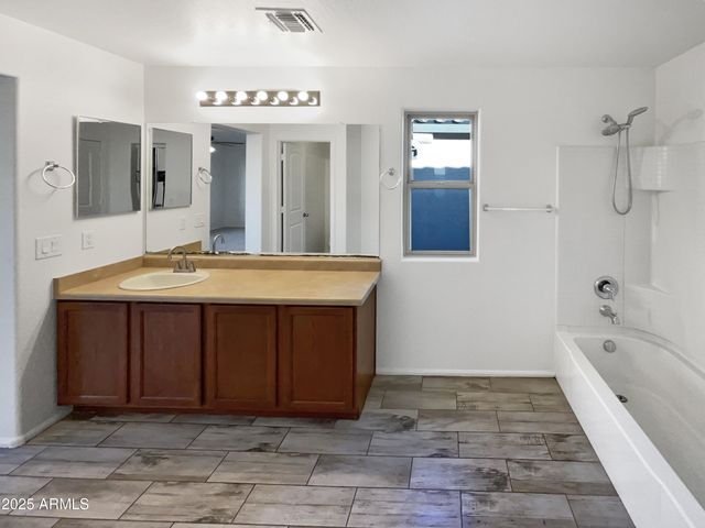 7761 W BONITOS Drive, Phoenix, AZ 85035