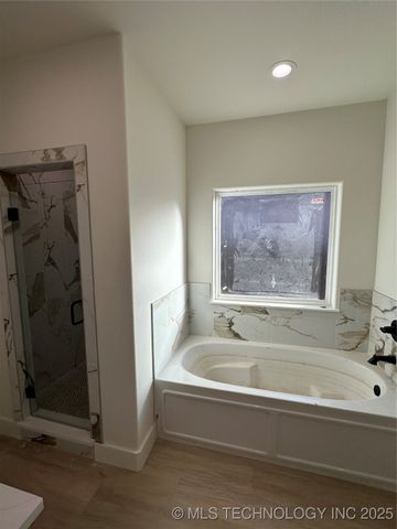 1906 Boxer Lane, Durant, OK 74701