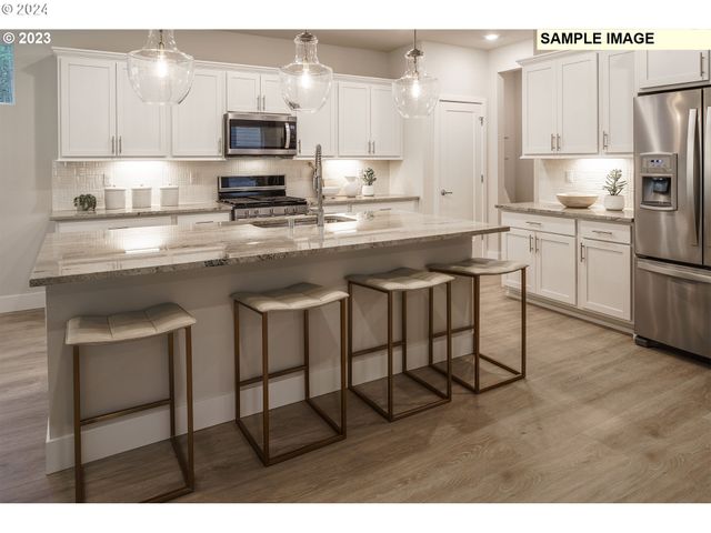 3905 W 4TH St, Washougal, WA 98671