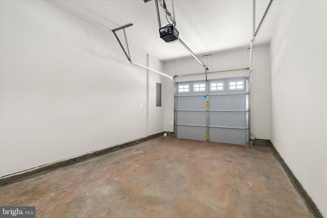 8143 BARTHOLOMEW CT, Baltimore, MD 21206