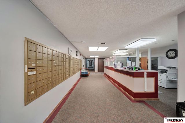 3001 S 51st Street Court, Lincoln, NE 68506