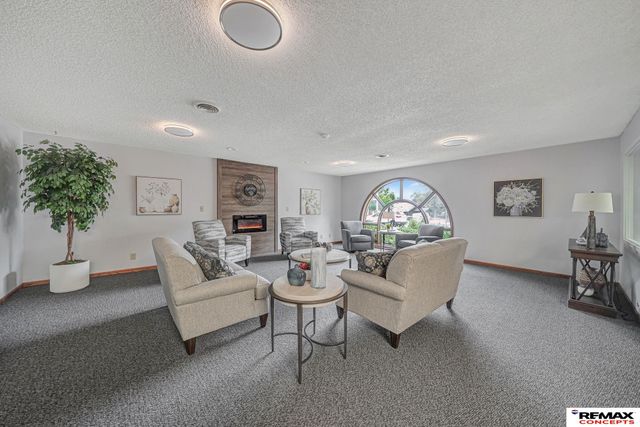 3001 S 51st Street Court, Lincoln, NE 68506